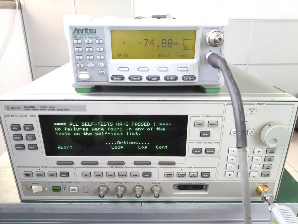Agilent 83640B Synthesized Sweep Signal Generator 10MHz-40GHz