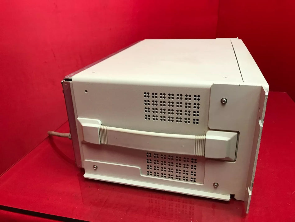 ADVANTEST R3182 Spectrum Analyzer, 9 kHz to 40 GHz S/N 151100068