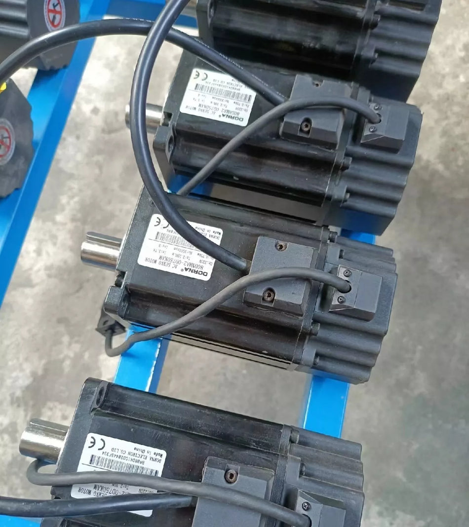 1pc USED 80DNMA2-0D75DKAM 750W Servo Motor TESTED #VSP7 CH
