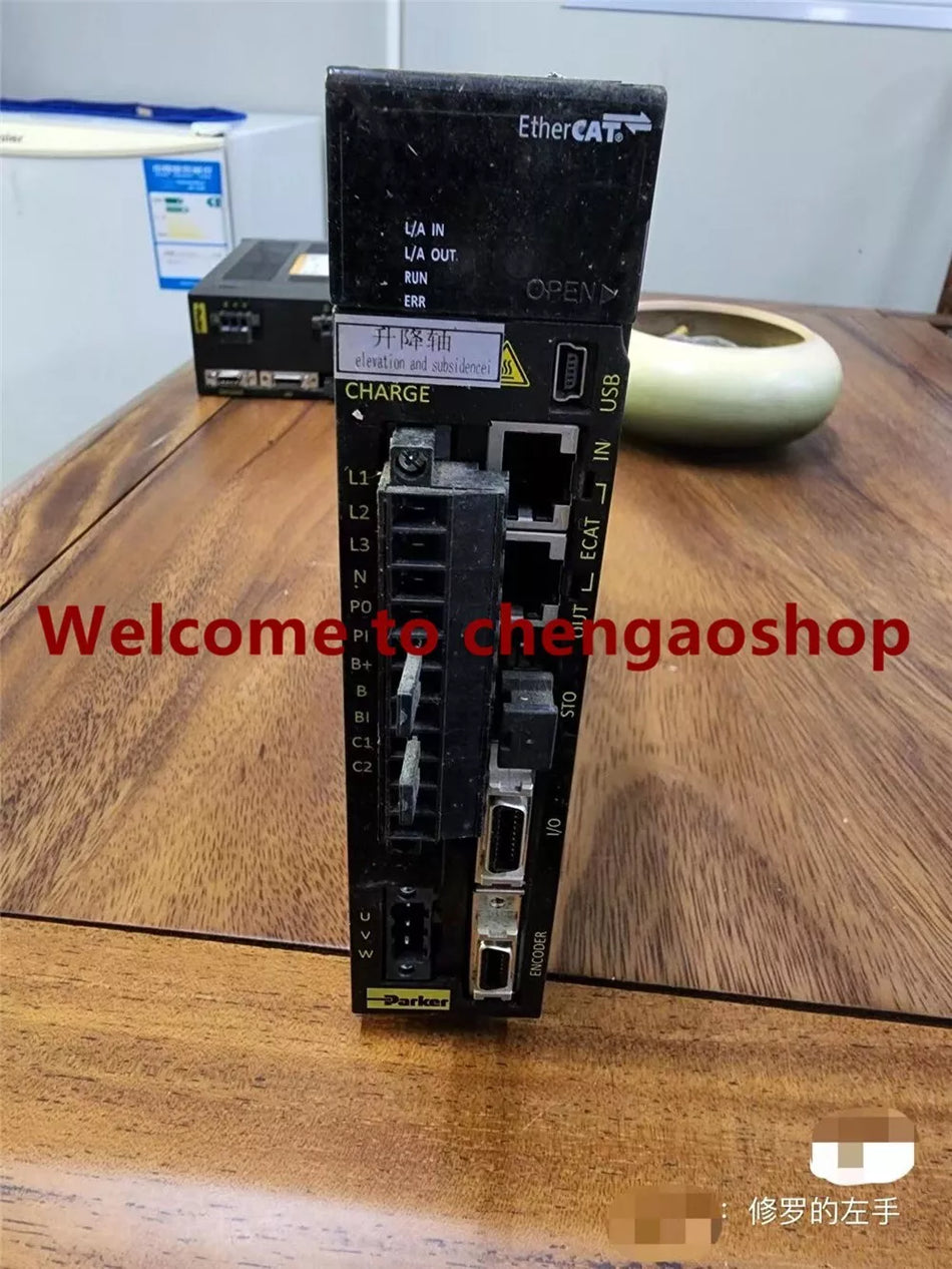 1PC Used Parker EtherCAT AC Servo Drive PD-04C #T3436 YS