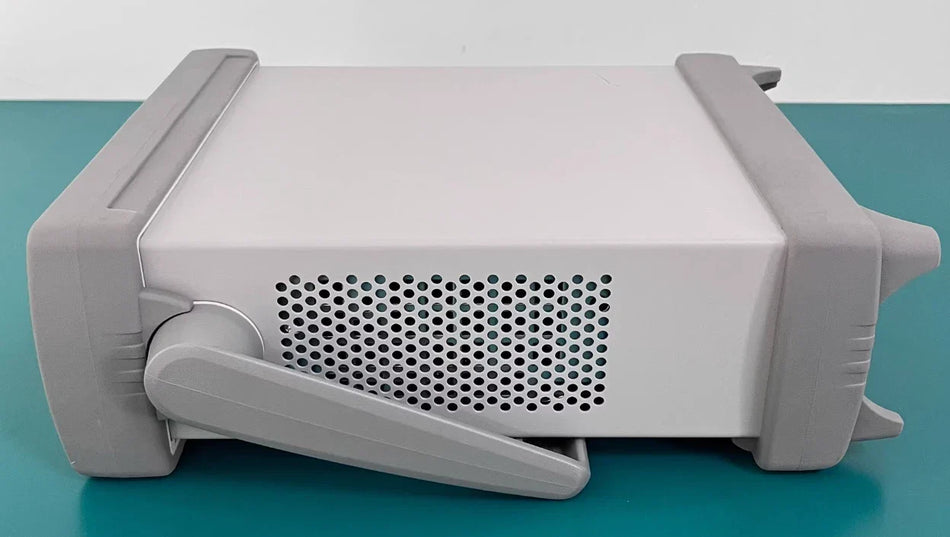 Keysight 53210A 350 MHz RF Frequency Counter with 10-Digit Resolution