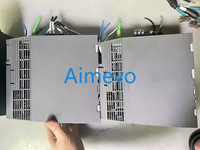 1 pcs SIEMENS 6SL3210-1KE12-3AF2 Frequency Converter