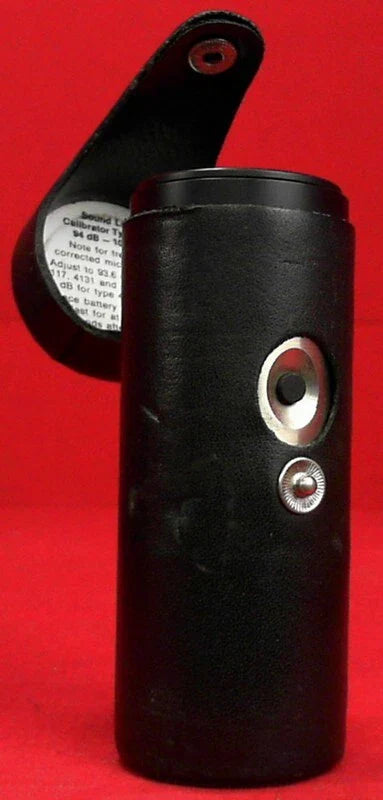 Bruel & Kjaer 4230 94dB 1000Hz Sound Level Calibrator