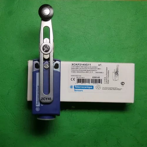 IPC New XCKP2145G11 P16 Limit Switch XCK-P2145G11 In Box