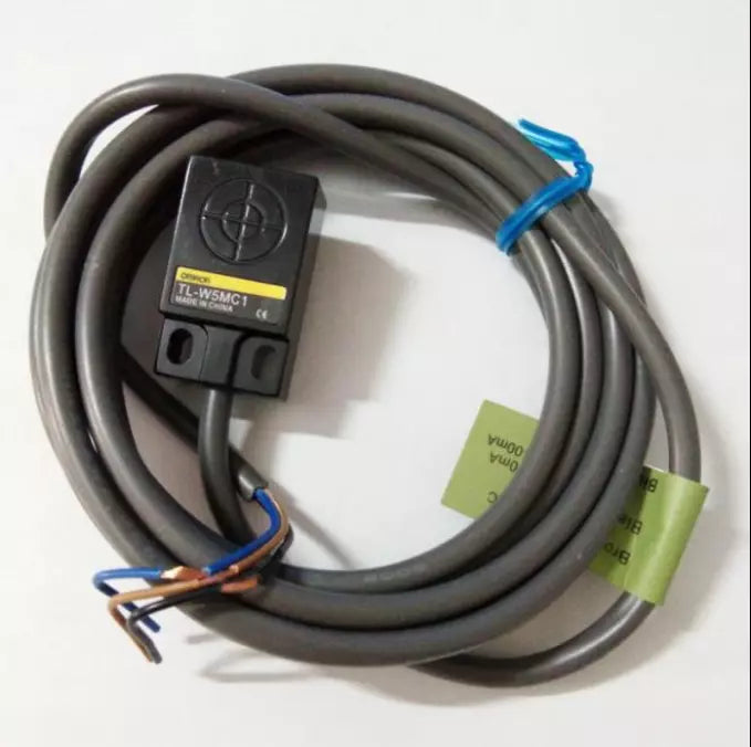 OMRON TL-W5MC1 Photoelectric Switch - 1PC New TLW5MC1 Model