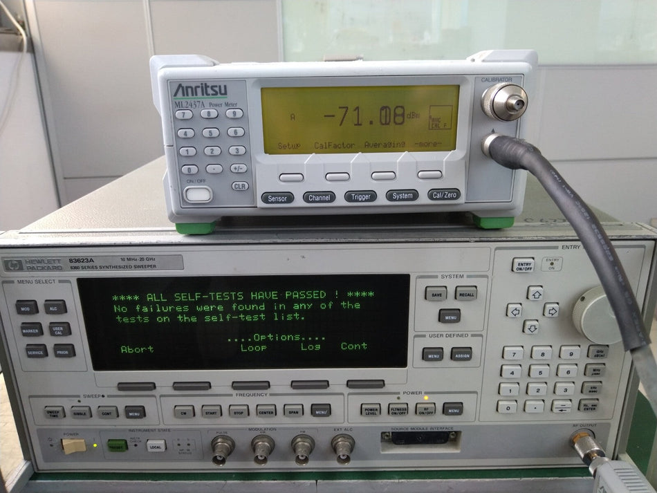 Agilent 83623A Synthesized Sweep Signal Generator 10MHz-20GHz