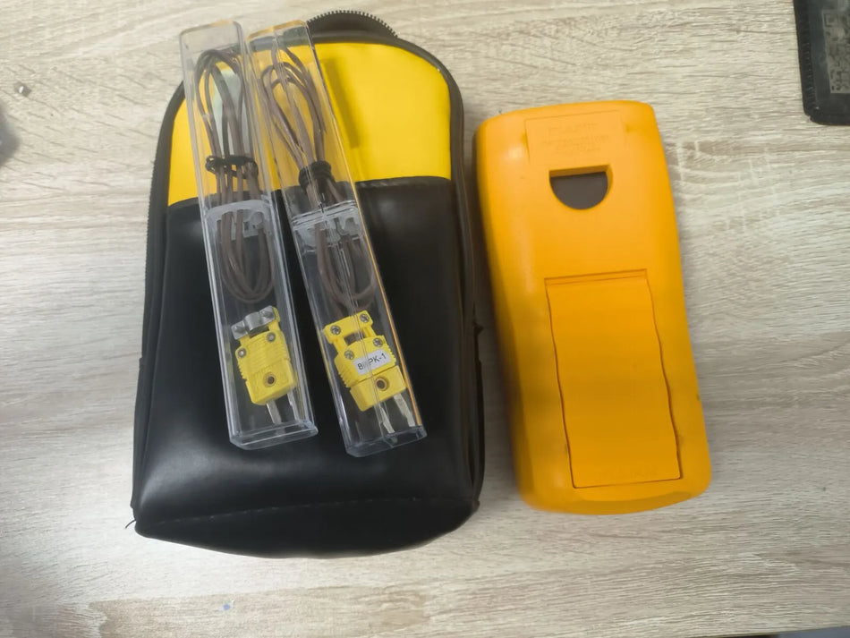 Fluke 52 II Dual Input Digital Thermometer with Two 80PK-1 fluke52-2