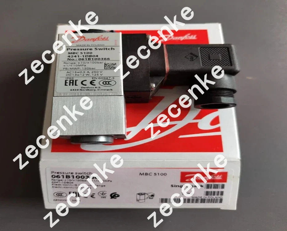 Danfoss 061B100366 Pressure Switch MBC 5100 IP65 1/4 Brand New