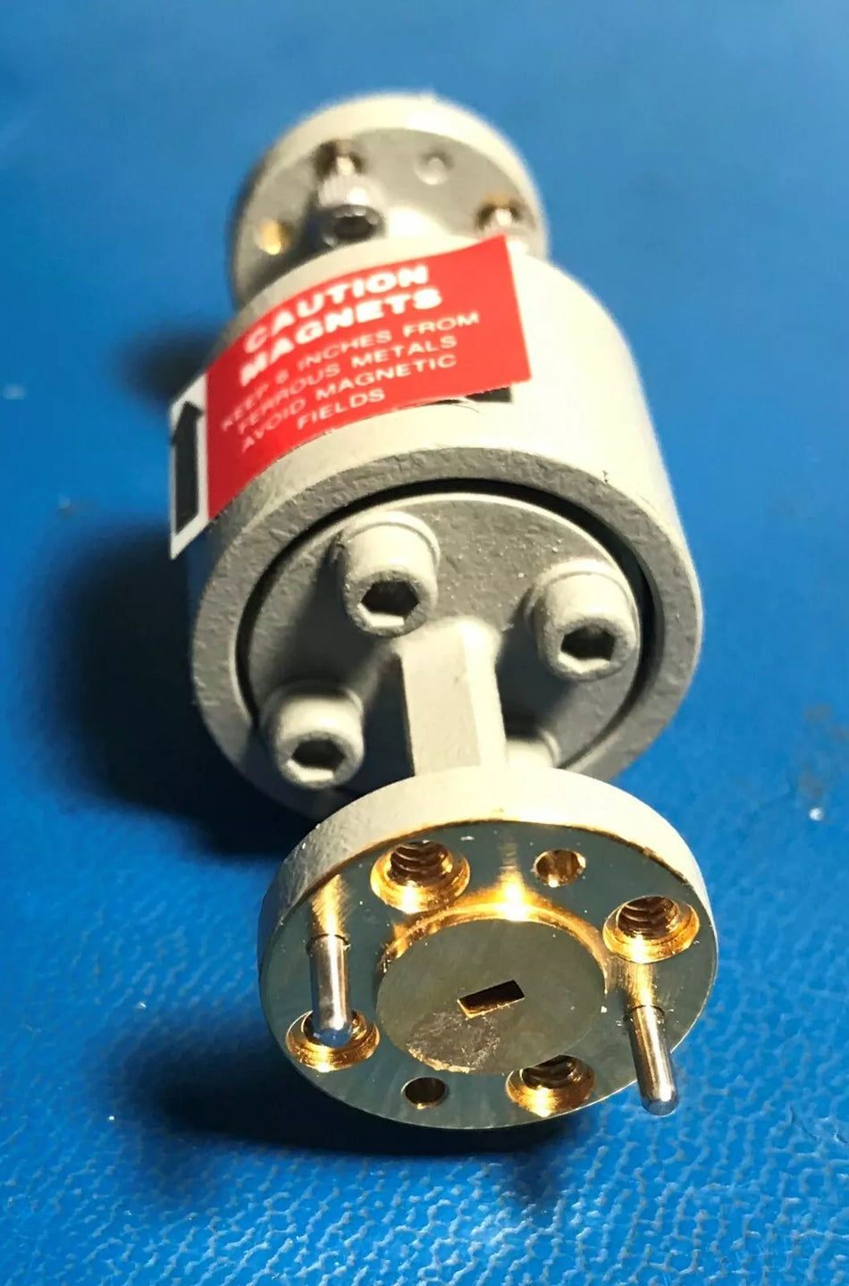 HP/Agilent/Keysight W365A Millimeter Wave Isolator W-Band 75-110GHz WR-10