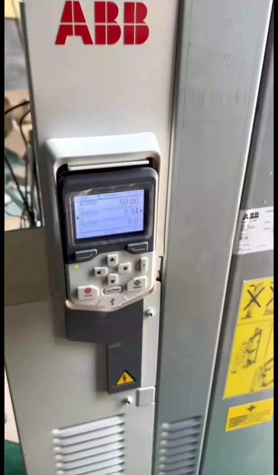 ABB ACS580-04-650A-4 650HP HVAC Drive