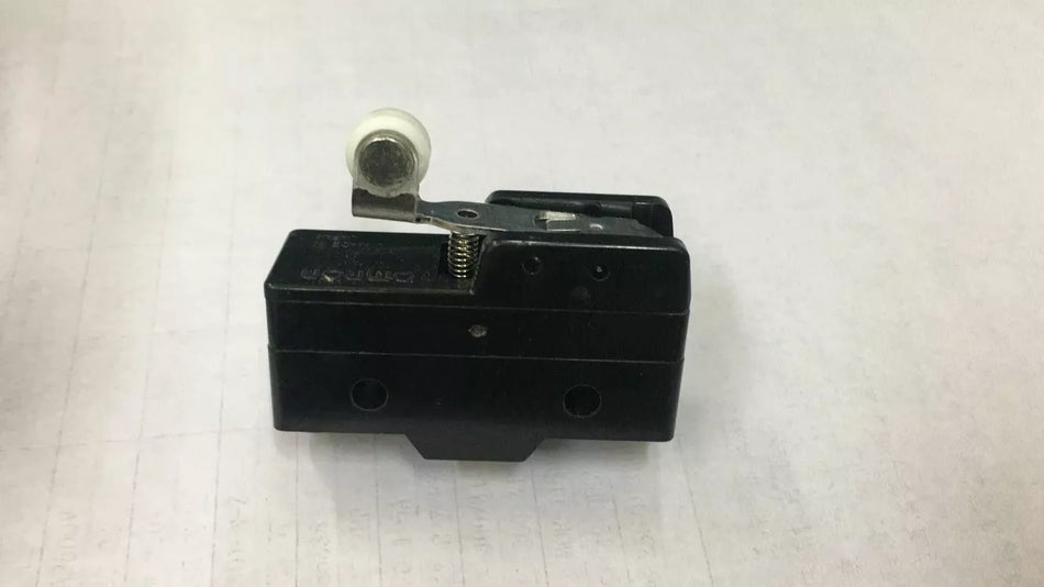 OMRON Z-15GW22-B Limit Switch Z15GW22B