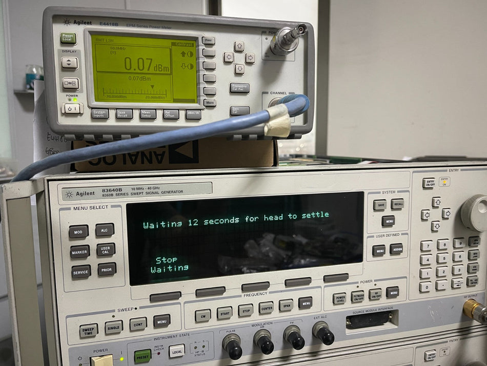 Agilent 83640B Synthesized Sweep Signal Generator 10MHz-40GHz