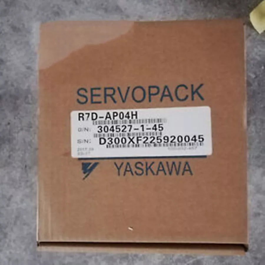 New Omron R7D-AP04H Servo Drive R7DAP04H Expedited Shipping