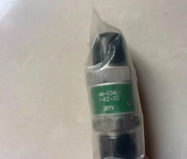 1 PC NEW 4M-C04L-1-KZ-SS One-Way Valve #B1782Y CL