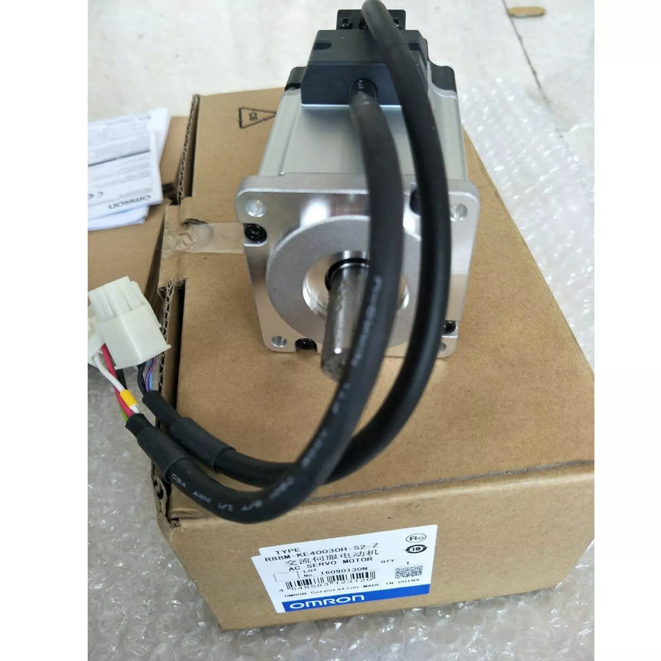 Omron R88M-KE40030H-S2 Servo Motor for Industrial Automation