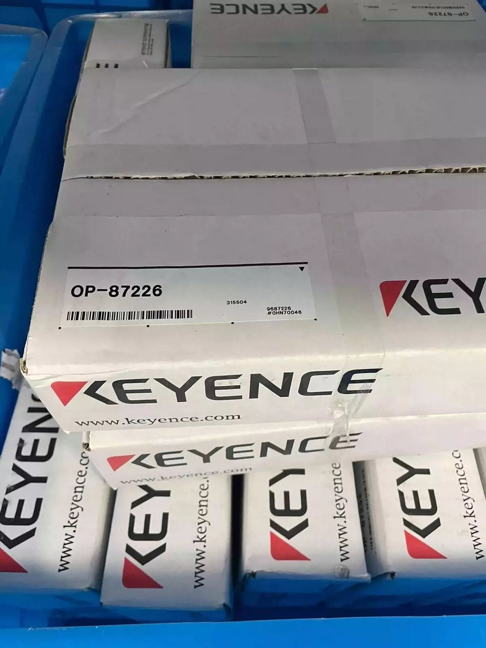 1 PCS KEYENCE OP-87226 New 10m Control Cable