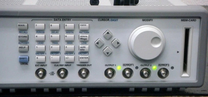 Agilent 81130A 81131A*2 400MHz 2ch Pulse Pattern Generator