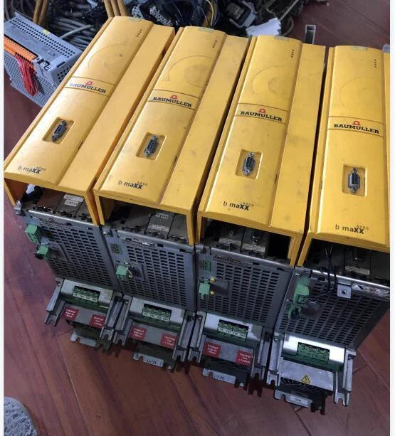 BAUMULLER BM4423-SI1-02200-03 Motor Controller for Industrial Use