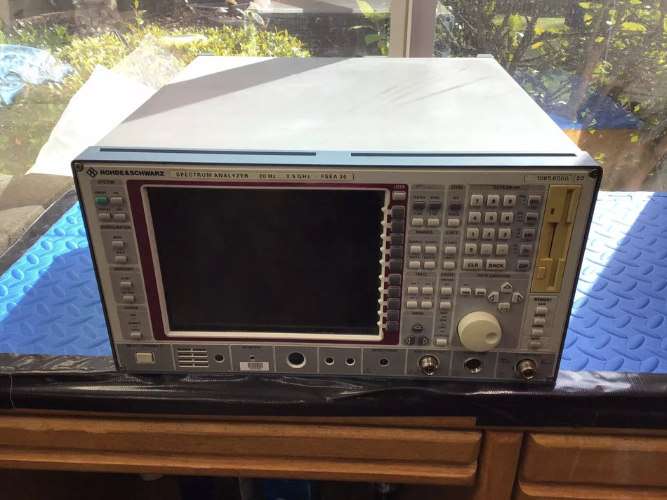 Rohde & Schwarz FSEA Spectrum Analyzer Not Working For Parts