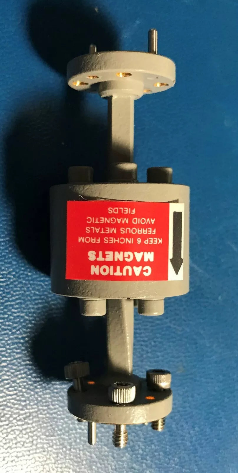 HP/Agilent/Keysight V365A Millimeter Wave Isolator V-Band 50-75GHz WR-15
