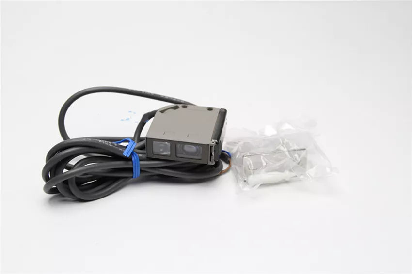 Omron E3S-CL2 Photoelectric Sensor Switch