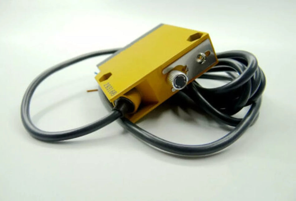 1PC New Omron E3S-LS20XB4 Photoelectric Switch E3SLS20XB4 Free ping/